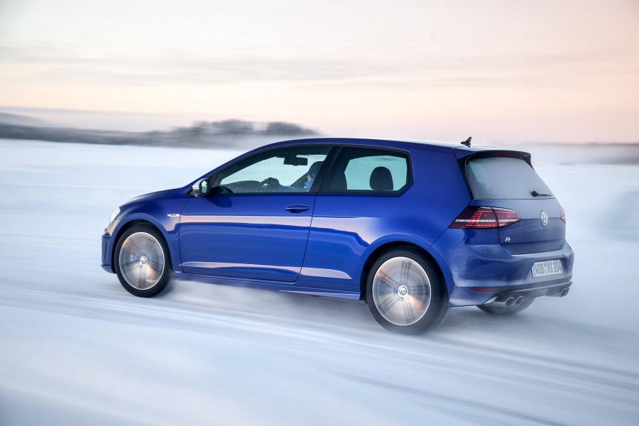  Volkswagen Golf R 5-Door 2013 года  (фото 8 из 100)